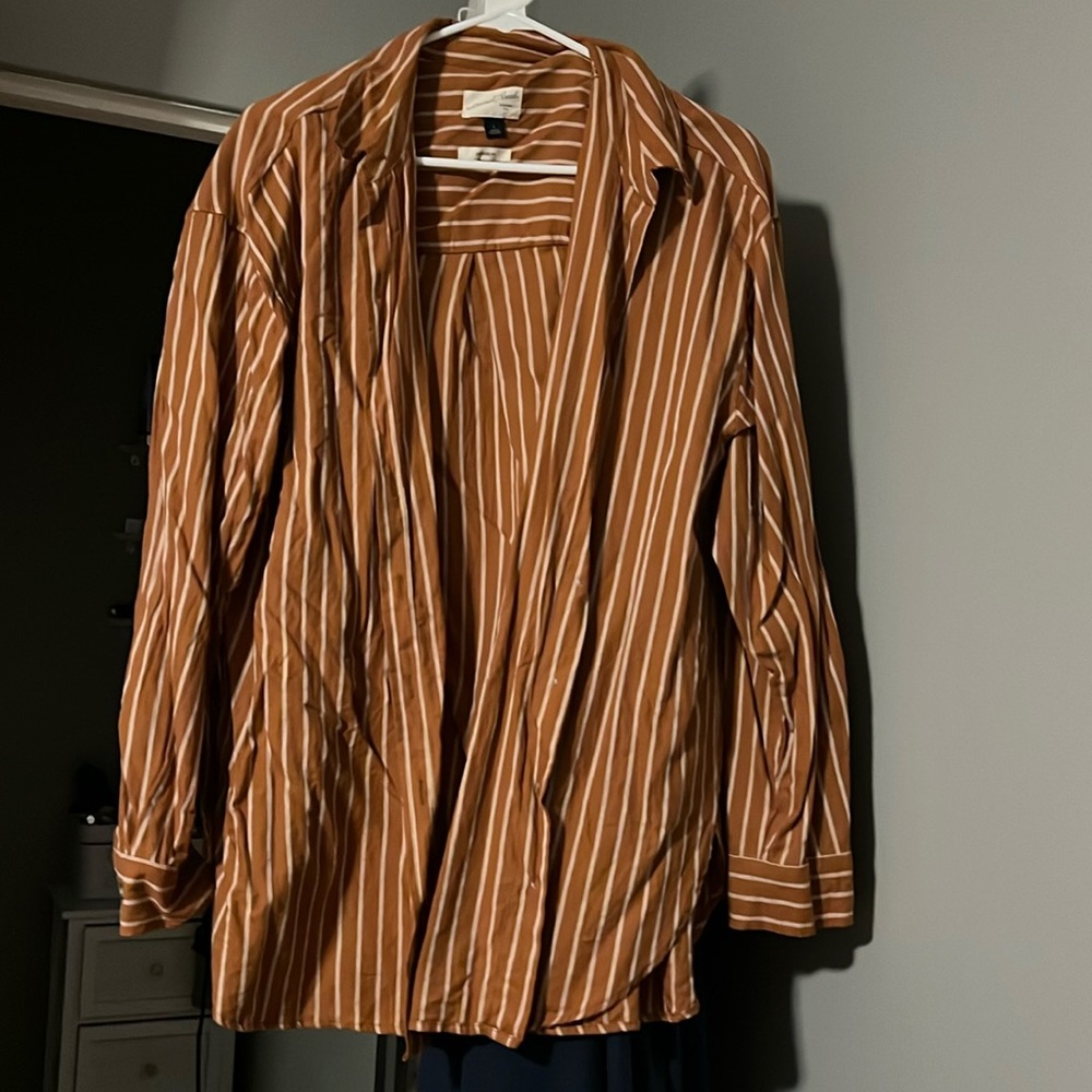 NWOT universal threads button up 😊